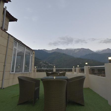 The Royal Castle Hot And Cold Centralized Hotel ดารัมซาลา ภายนอก รูปภาพ