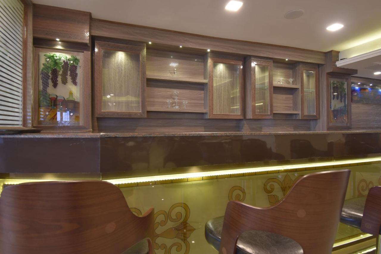 The Royal Castle Hot And Cold Centralized Hotel ดารัมซาลา ภายนอก รูปภาพ