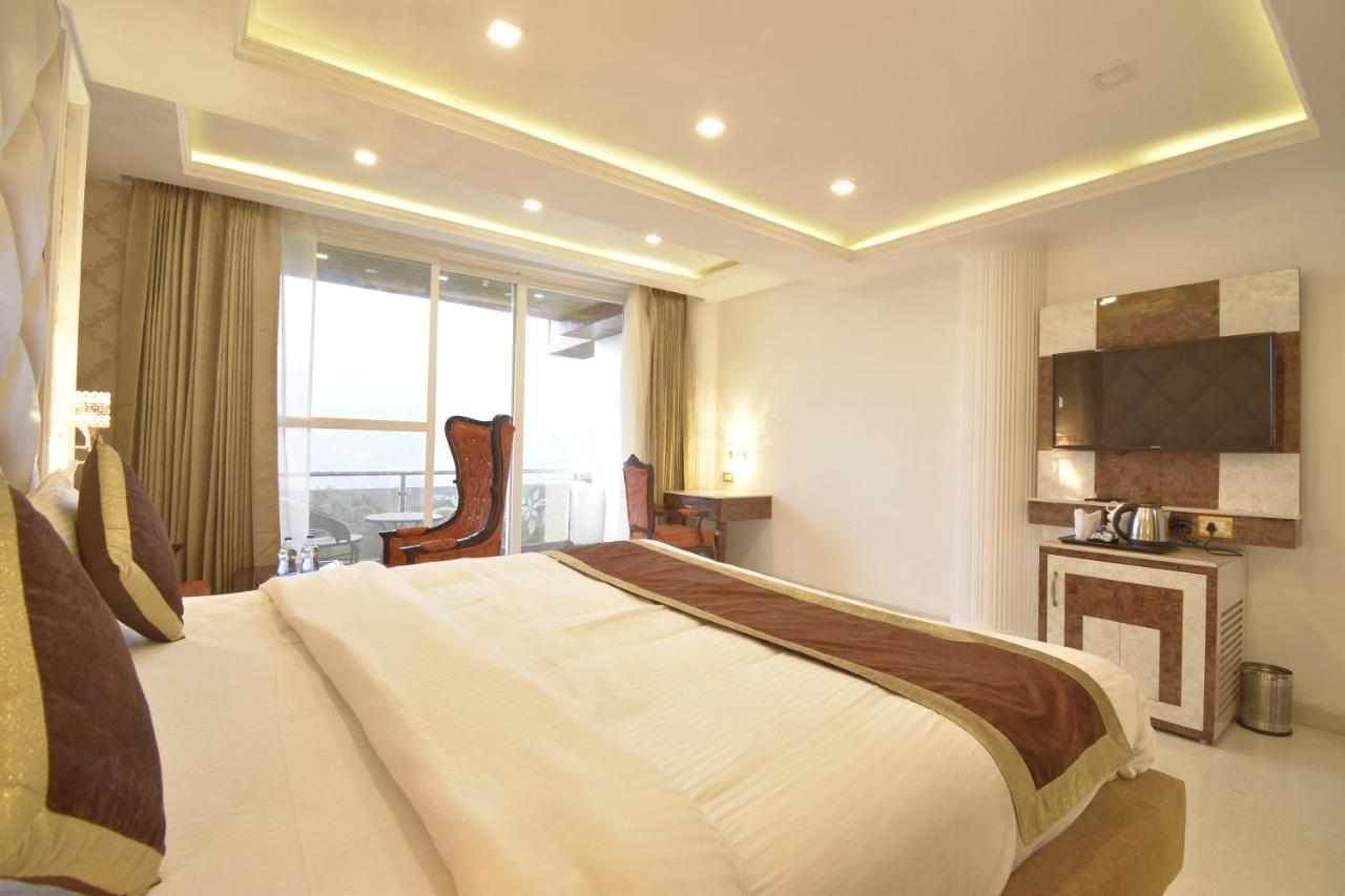 The Royal Castle Hot And Cold Centralized Hotel ดารัมซาลา ภายนอก รูปภาพ