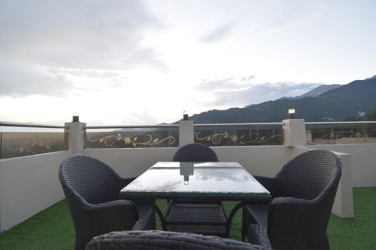 The Royal Castle Hot And Cold Centralized Hotel ดารัมซาลา ภายนอก รูปภาพ