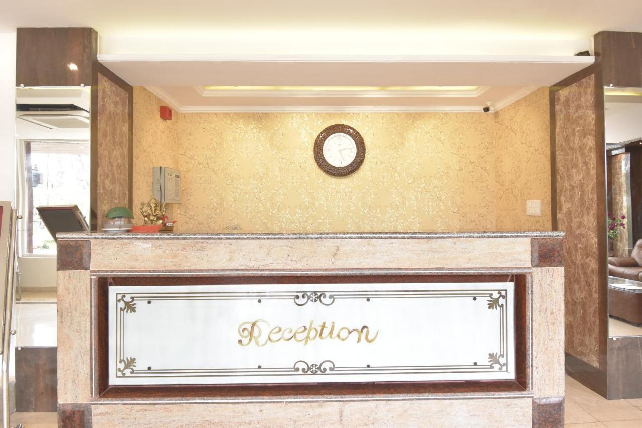 The Royal Castle Hot And Cold Centralized Hotel ดารัมซาลา ภายนอก รูปภาพ